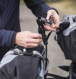 Mosko Moto Hardware Steelcore Luggage Locking Strap (Single Strap)