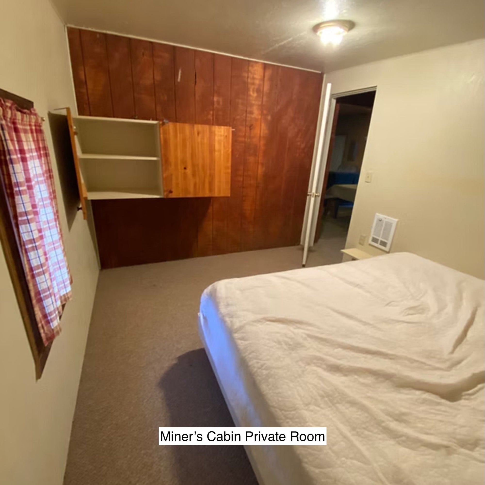 Mosko Moto Ticket Private Room - Miner's Cabin Dusty Lizard Campout Sawtooths