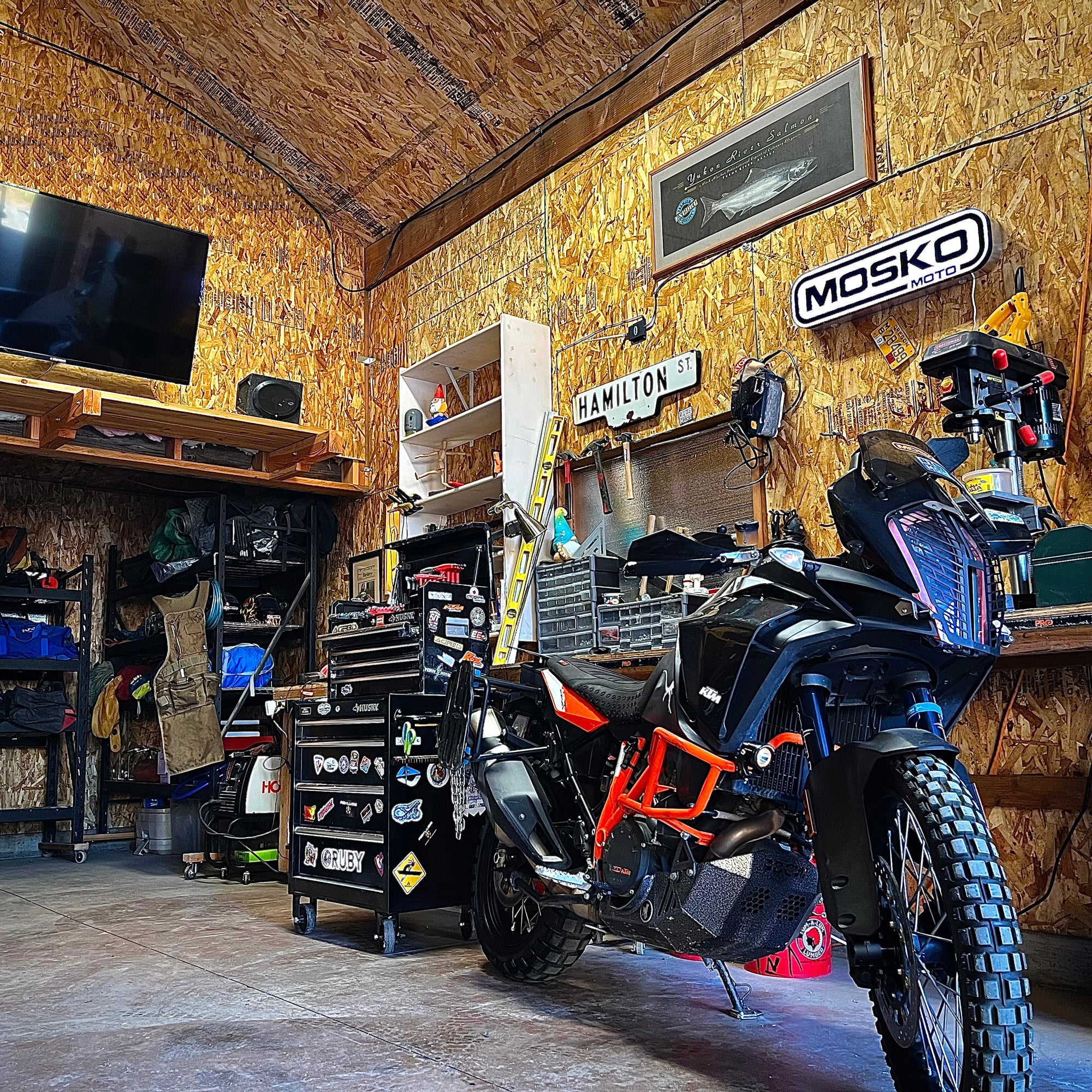 Mosko Moto Custom Product Mosko Moto Illuminated Sign