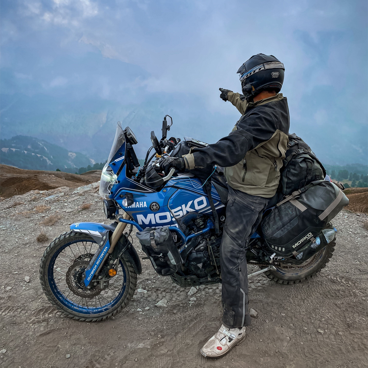 Mosko Moto Rackless System BLACK / No Aux Pox DB - Reckless 80L (V3.0) Revolver - A